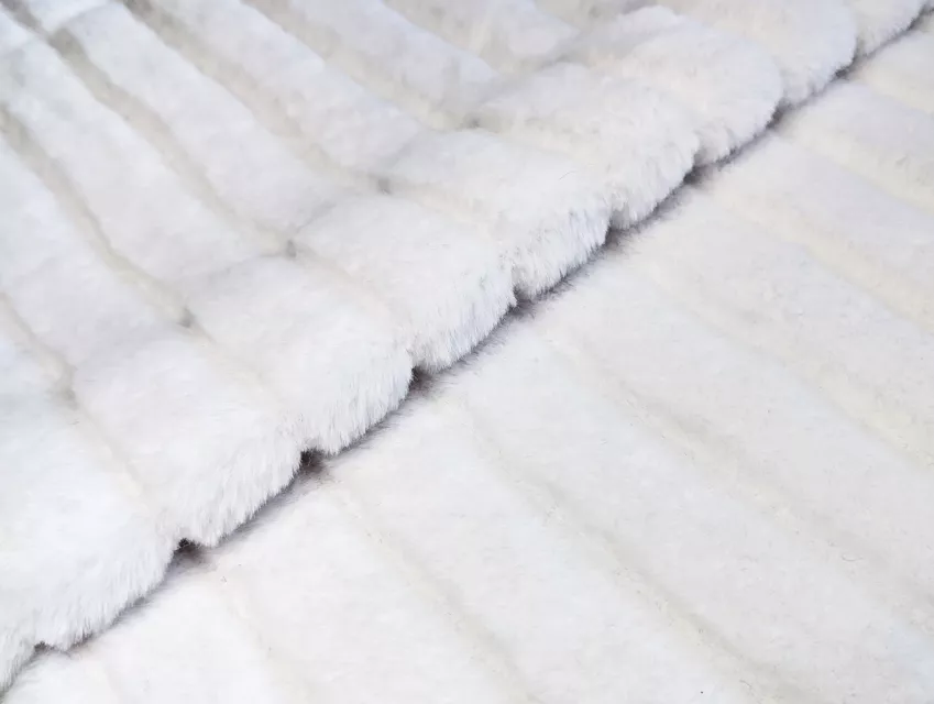 Хутро смужка 30 мм, білий - фото 1 - інтернет-магазин stage.tkani-atlas.com.ua